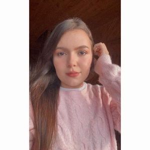 Meet your Posher, Valentina